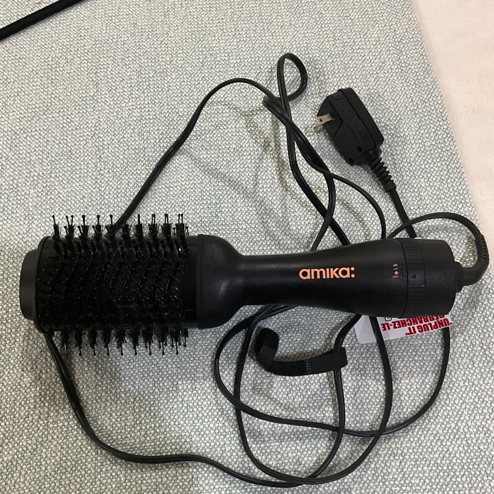Amika Hair Dyer
